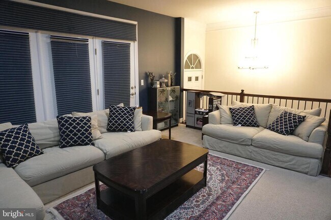 Foto del edificio - 8881 Englewood Farms Dr