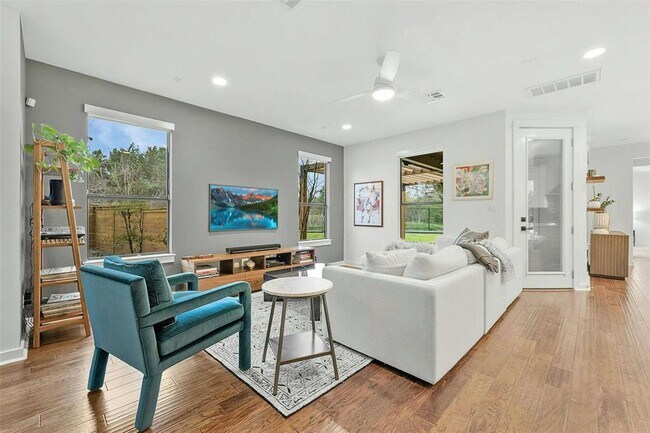 Building Photo - 3118 Corbin Ln