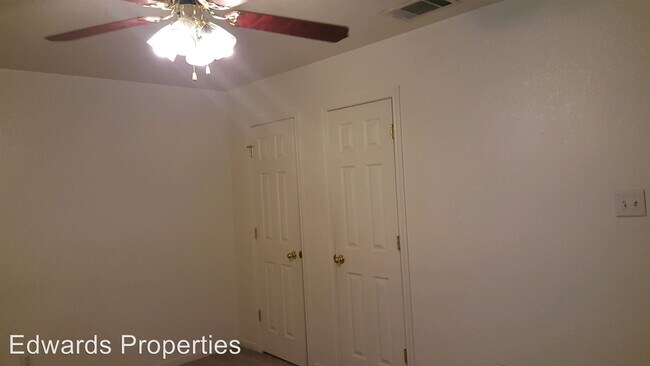 Building Photo - 3302 Alicante Ct