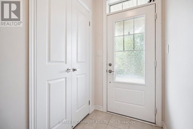 Photo du bâtiment - 1890 Rymal Rd E