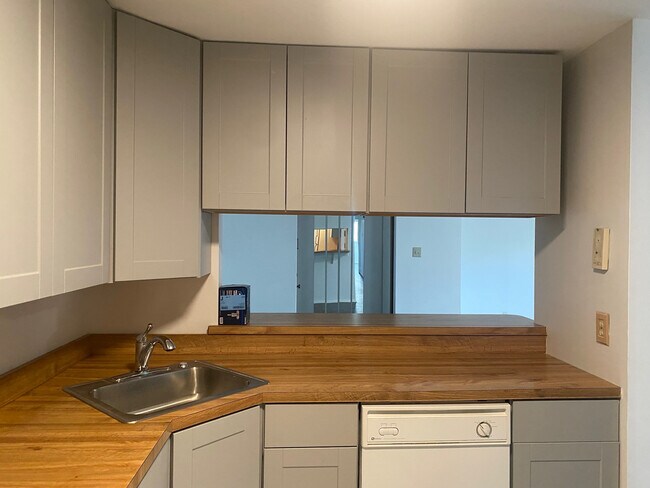 Cocina - 1903 Jefferson Ct