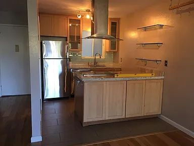 Building Photo - Spacious 2-Bedroom Balcony with Stunning Beach Views