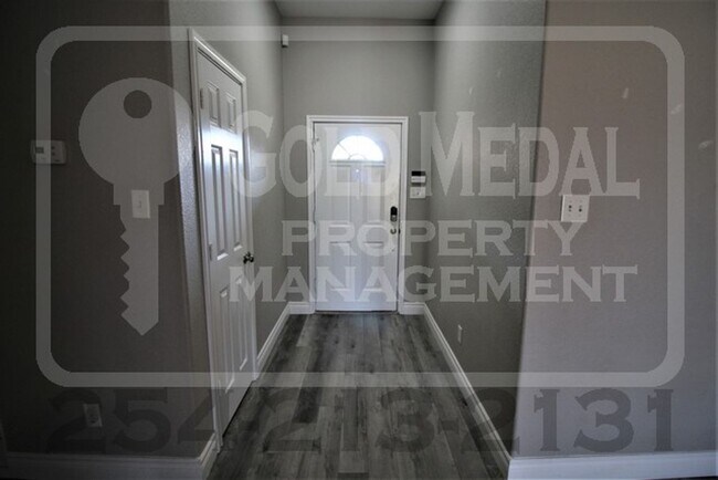 Foto del edificio - 2513 Jake Dr