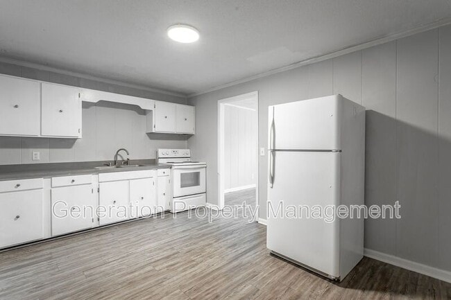 Building Photo - 112 Van Cleve St