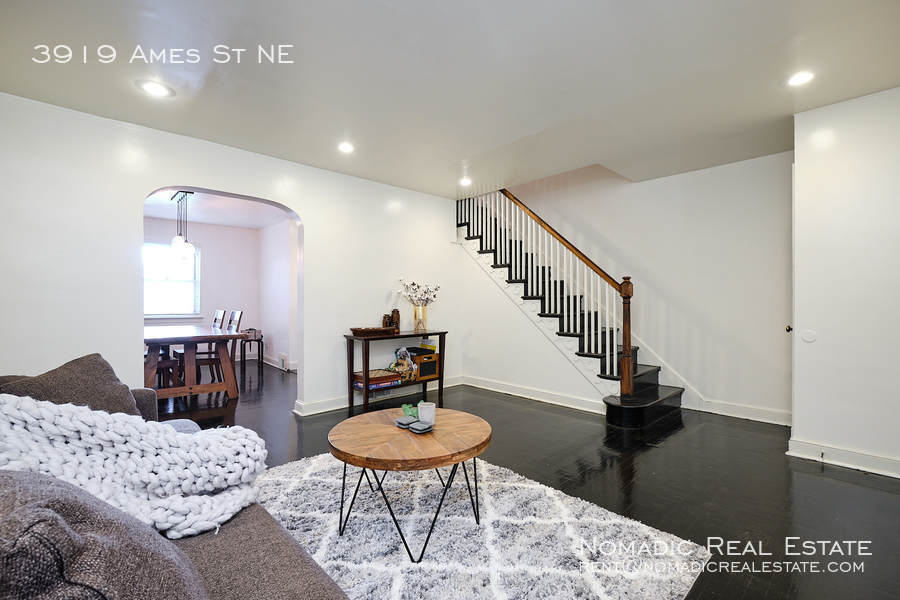 Foto principal - 3919 Ames St NE