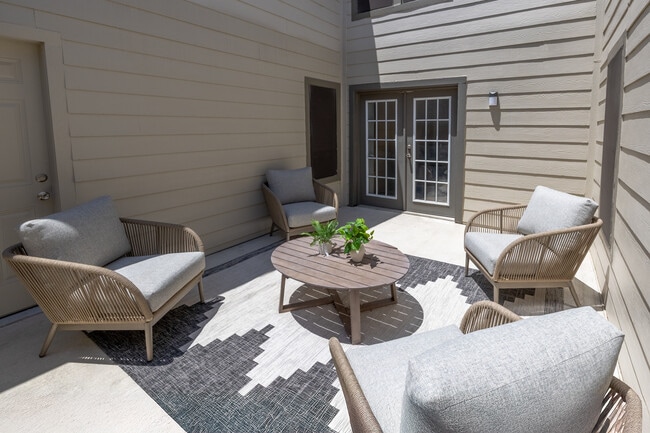 Foto del edificio - RIVERBEND