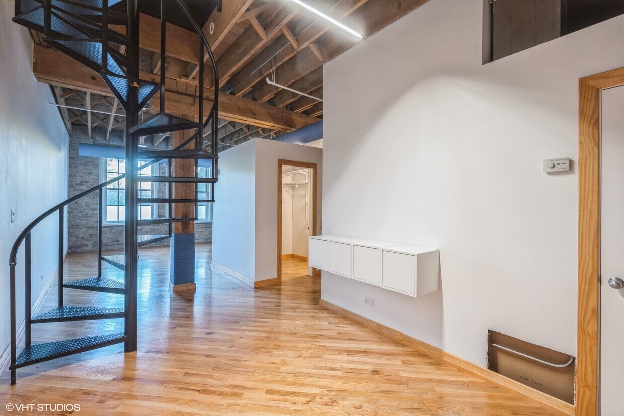 Foto principal - 5235 N Ravenswood Ave
