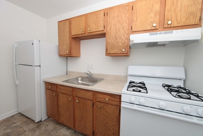 Kitchen - Alto Road Complex