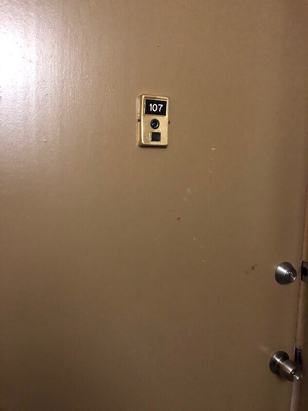 7410 Brookdale Dr, Darien, IL 60561 Condo for Rent in Darien, IL