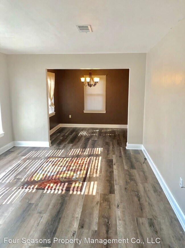 Building Photo - 3 br, 1 bath House - 272 Dewey Circle