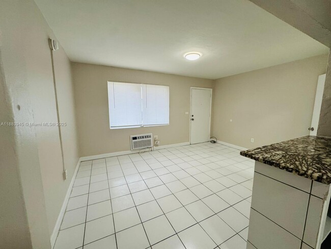 Building Photo - 2960 W Flagler St
