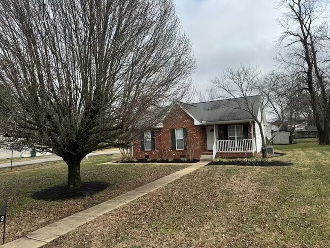 Photo - 403 S Tarver Ave House