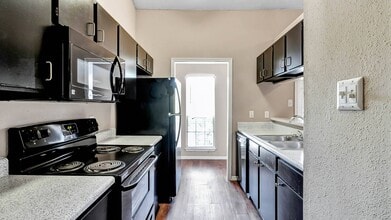 Building Photo - The Willows on Rosemeade