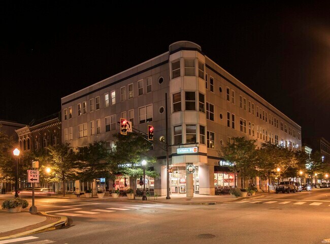 Foto del edificio - 113 W Wayne St