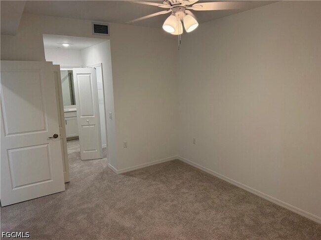 Foto del edificio - 18411 Copperhead Dr