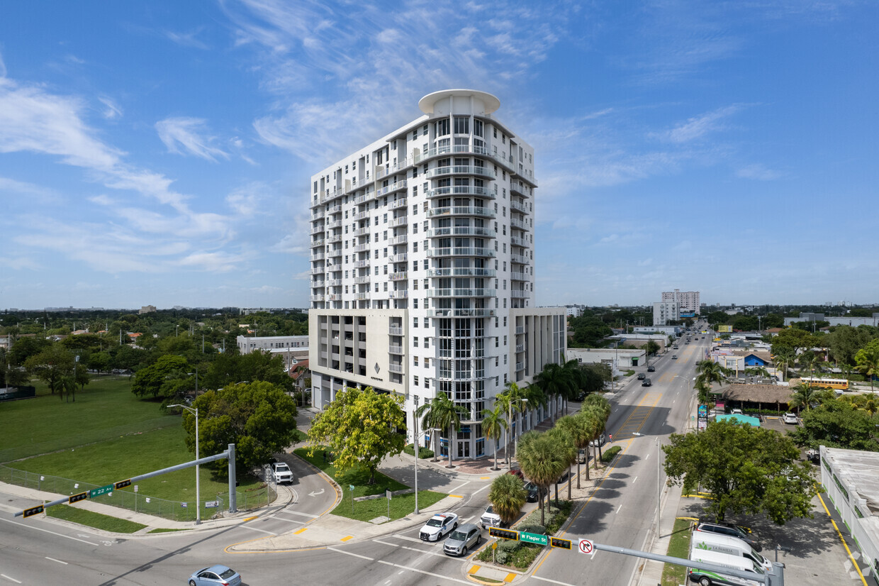 Primary Photo - Altos De Miami