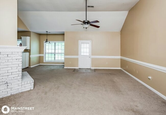 Building Photo - 10153 Fox Run Dr