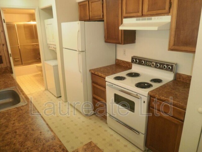 Foto del edificio - 4899 S Dudley St