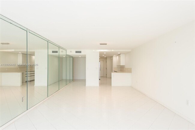 Foto del edificio - 600 Grapetree Dr