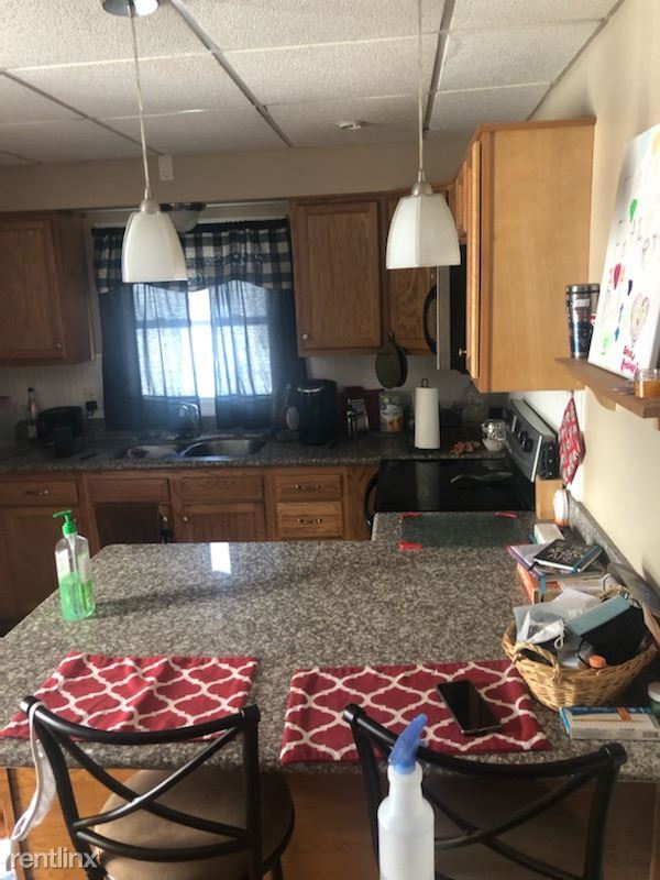 Foto del edificio - 3 br, 1 bath House - 409 N Main St
