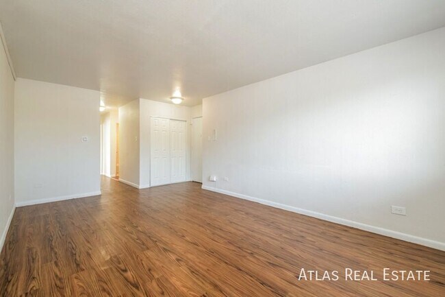 Foto del edificio - 4991 Lowell Blvd