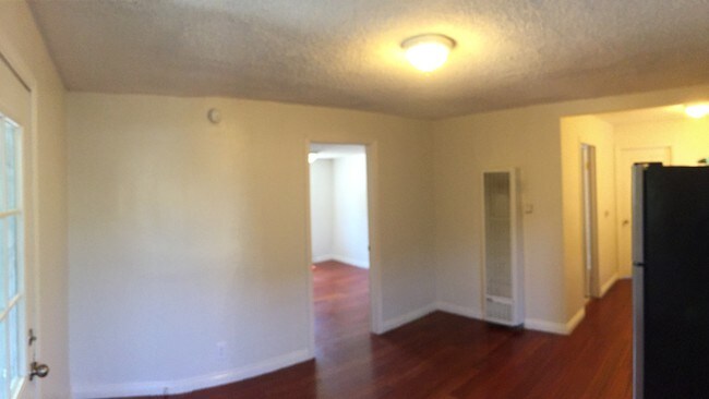 Building Photo - 3421 Walton Ave