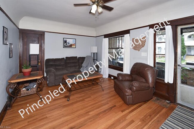 Building Photo - 14626 Leonard Ave