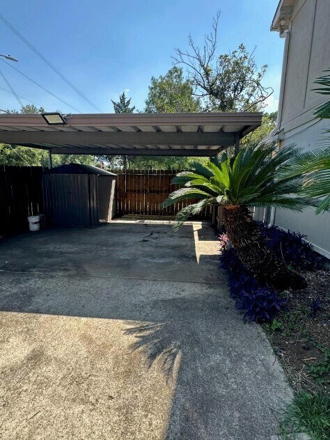 Building Photo - 9202 Campbell Rd