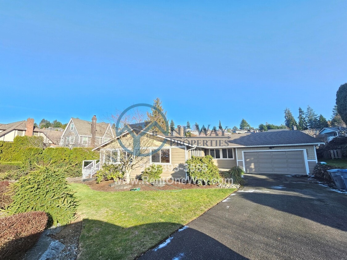 3631 Soundview Dr W, University Place, WA 98466 House Rental in