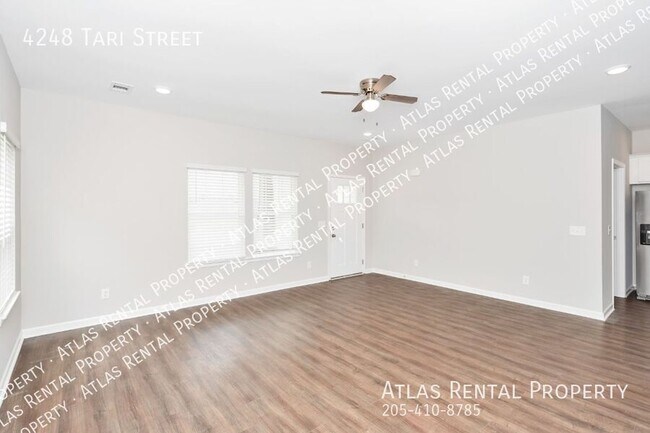 Building Photo - 4248 Tari St