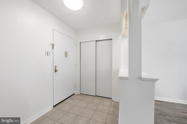 Foto del edificio - 5340 Holmes Run Pkwy