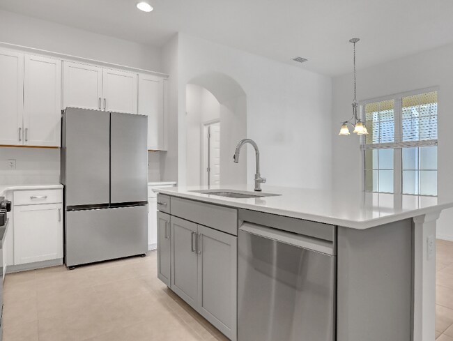 Foto del edificio - 7769 Allure Dr