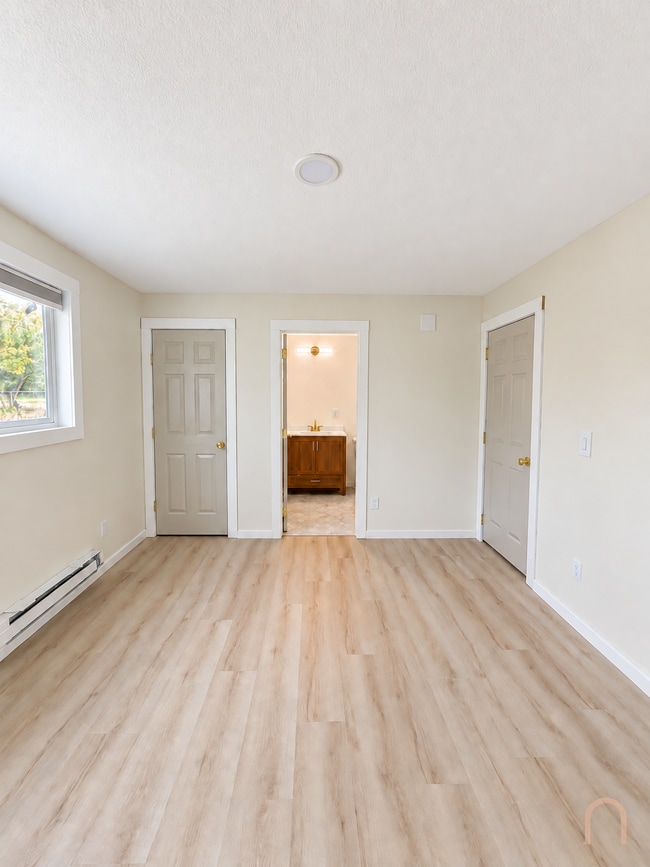 Building Photo - 4270 SW 177th Ave