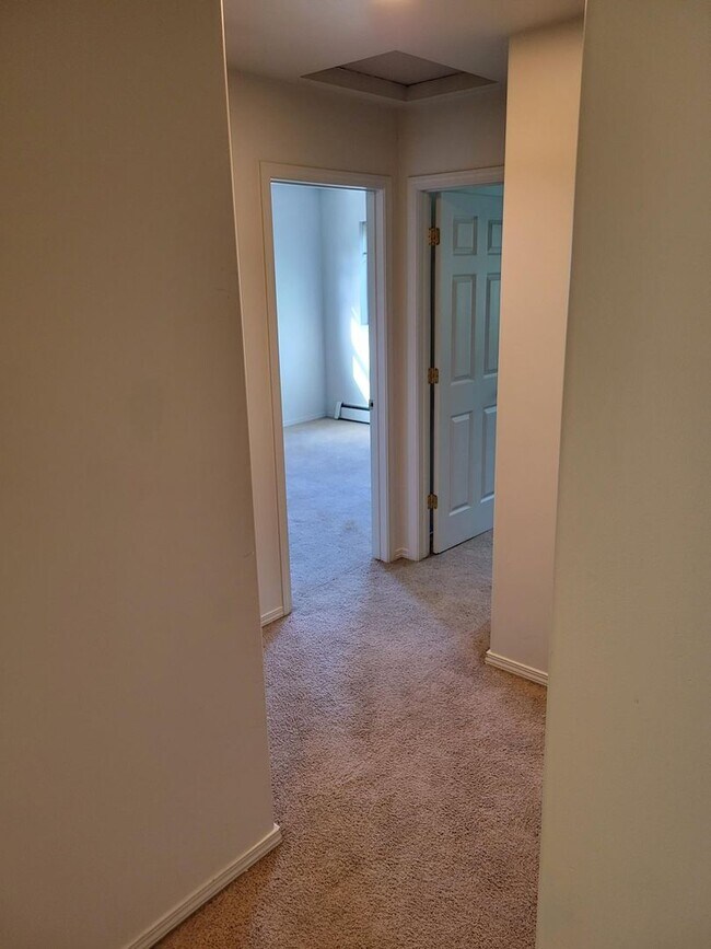 Foto del edificio - 3 Bedroom, 2.5 Bathroom Townhouse; Short D...