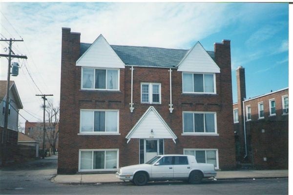 Primary Photo - 7139 Pinehurst St