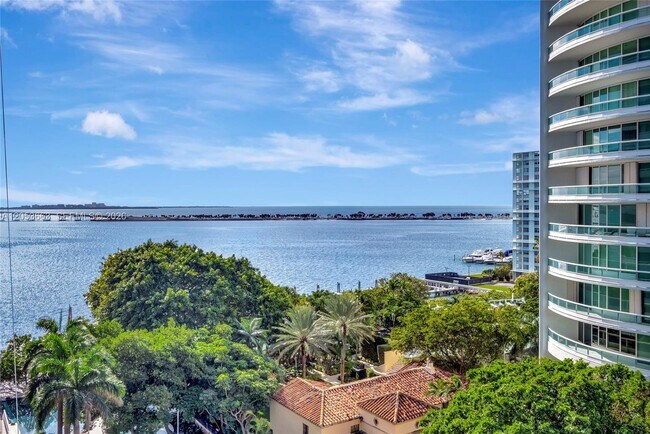 Foto del edificio - 1627 Brickell Ave