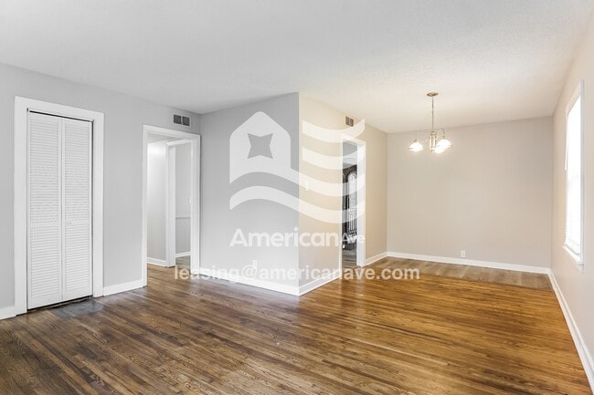 Foto del edificio - 620 Glen Crest Dr