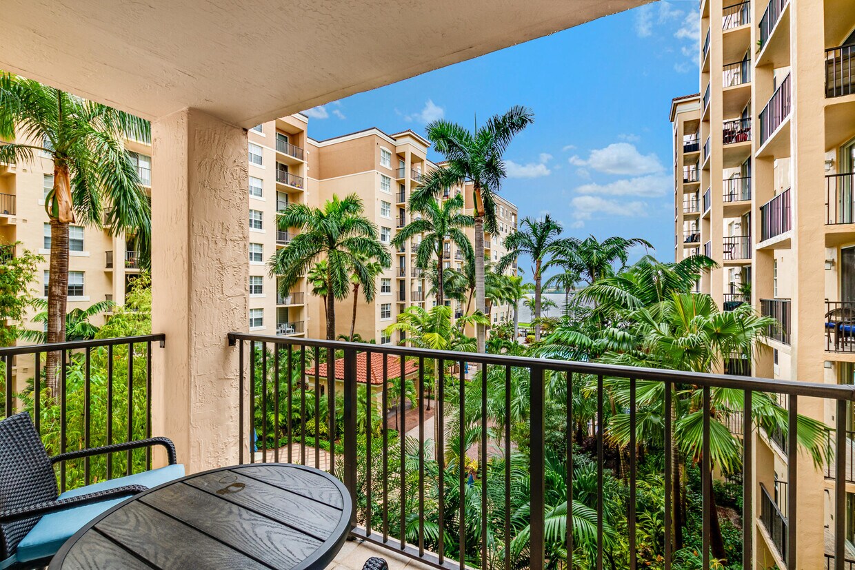 Primary Photo - 1801 N Flagler Dr
