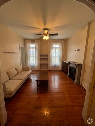 Building Photo - 118 4th St