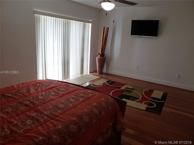 Foto del edificio - 13505 NE 23rd Ct