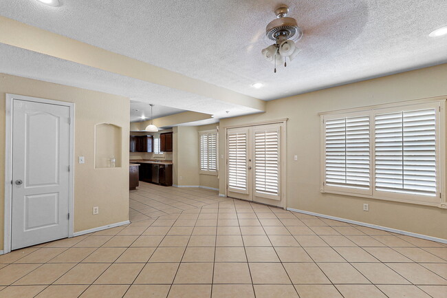 Building Photo - 14180 Robert Ituarte Dr