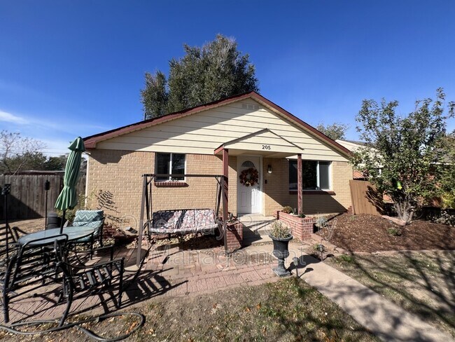 Foto del edificio - 205 16th Ave Ct