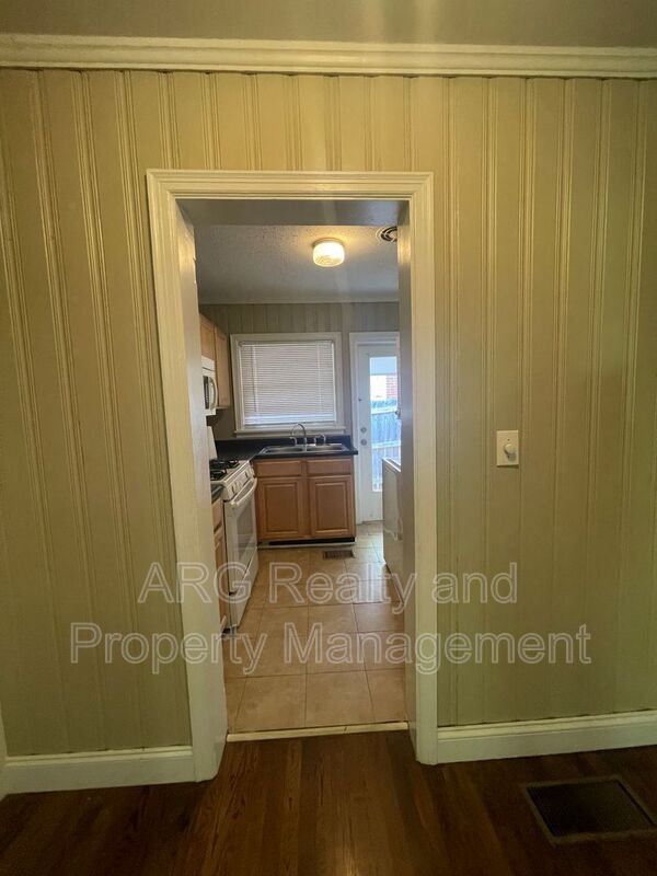 Foto del edificio - 2069 Arlington Ave NE