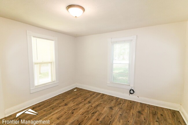 Building Photo - 926 Colorado St