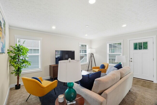 Building Photo - Tapestry Homes