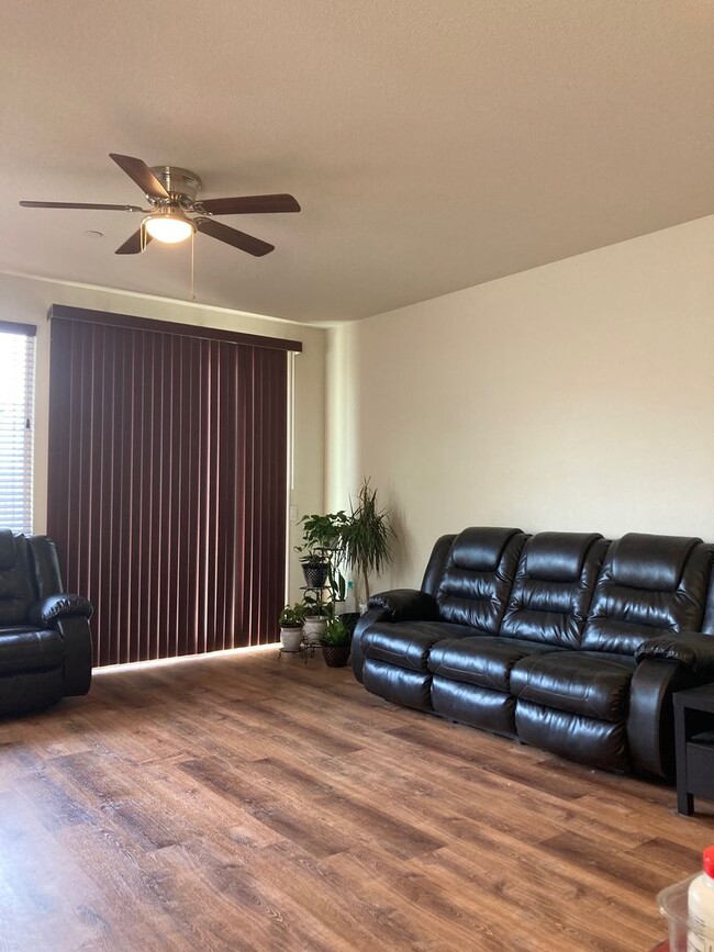 Building Photo - Nice home in Modesto