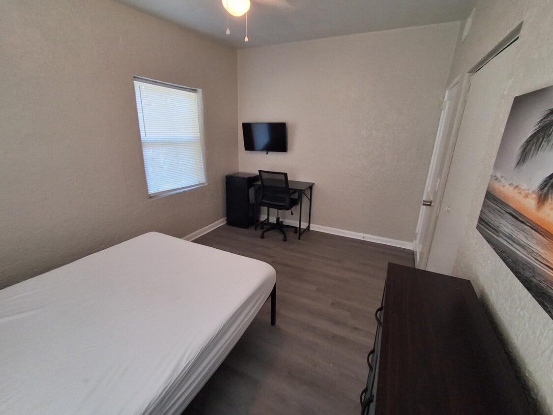 Foto del edificio - 1627 Wofford Ave