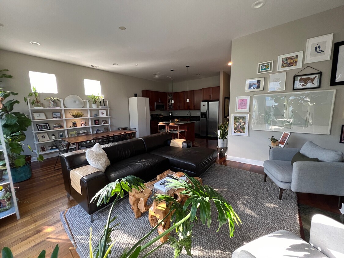 Foto principal - 2706 W Armitage Ave