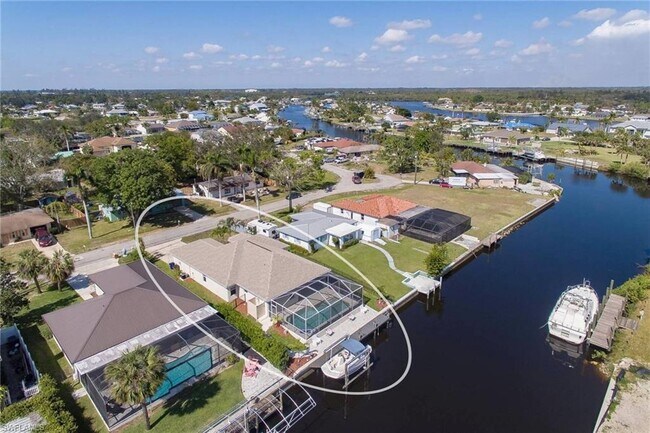 Building Photo - 2082 E Tobago Cir