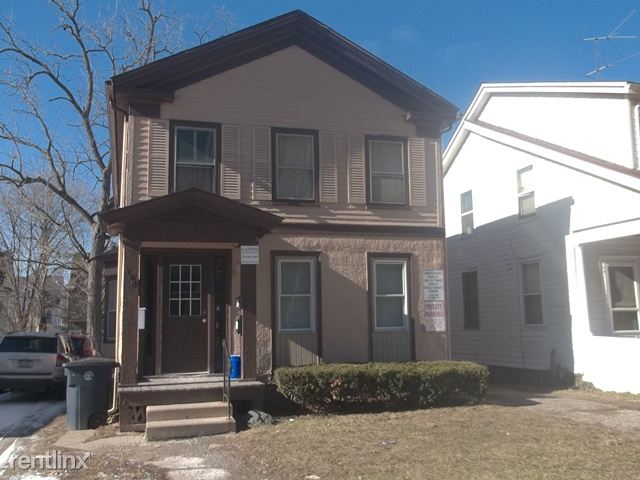 Primary Photo - 428 S Division St